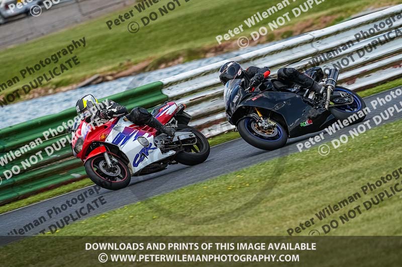 enduro digital images;event digital images;eventdigitalimages;mallory park;mallory park photographs;mallory park trackday;mallory park trackday photographs;no limits trackdays;peter wileman photography;racing digital images;trackday digital images;trackday photos